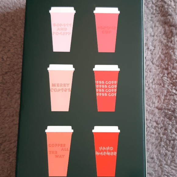 NWT Starbucks Holiday 2019 Rare Reusable Hot Cups - Picture 4 of 8